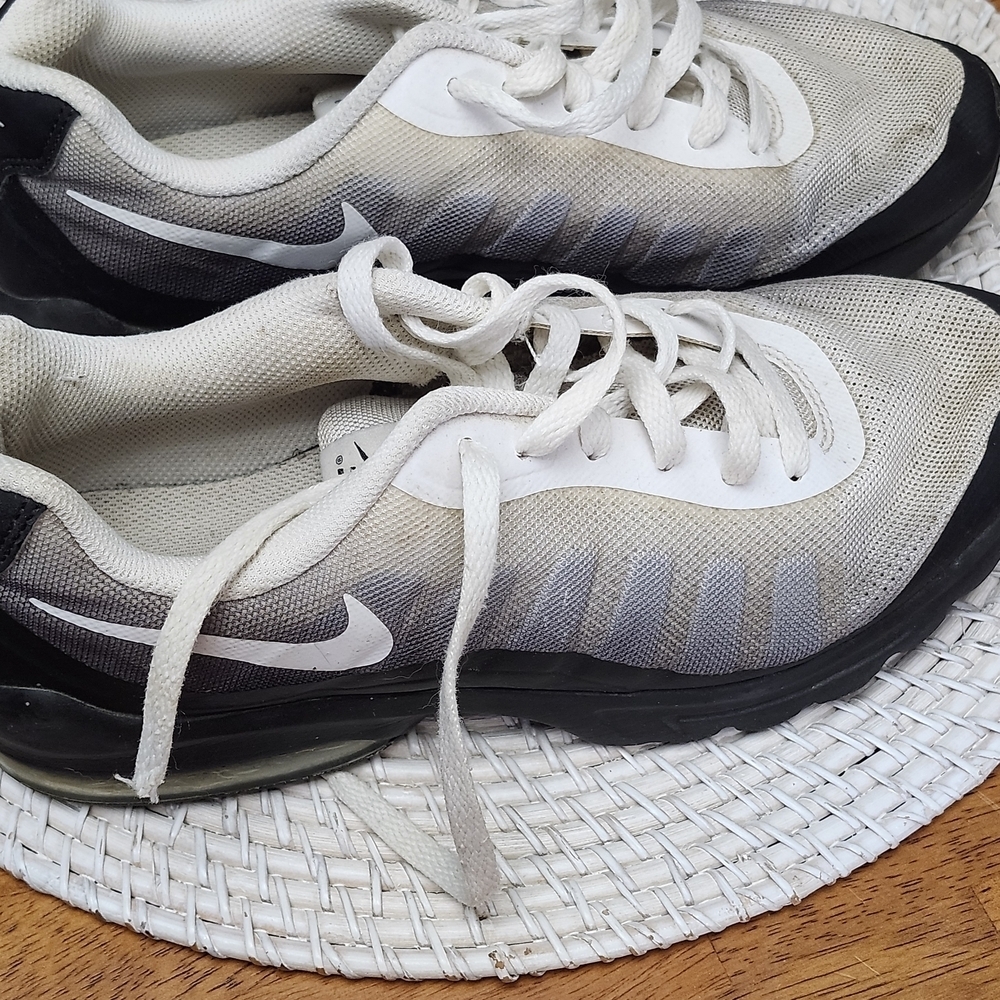 Nike Black and White Men's Sneakers